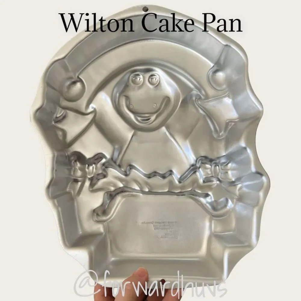 Vintage 1998 Wilton Barney Collectable Baking Cake Pan